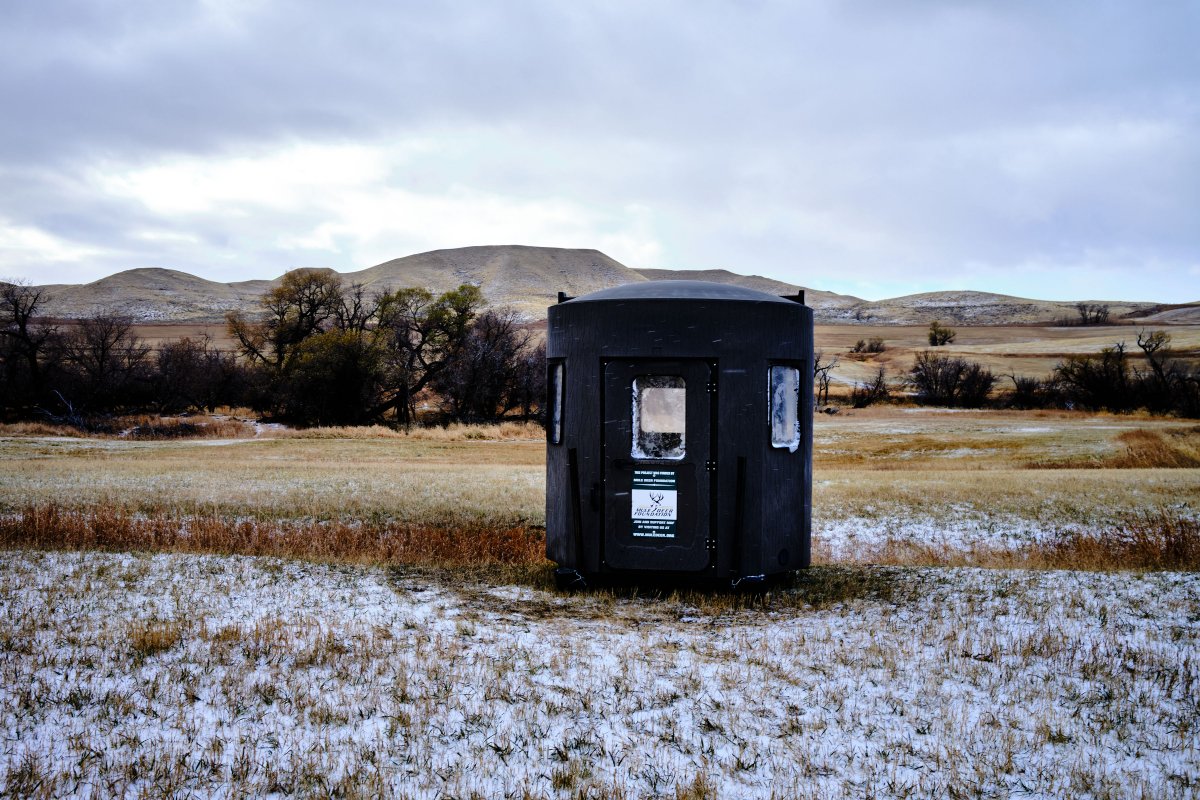 Ground blind exterior