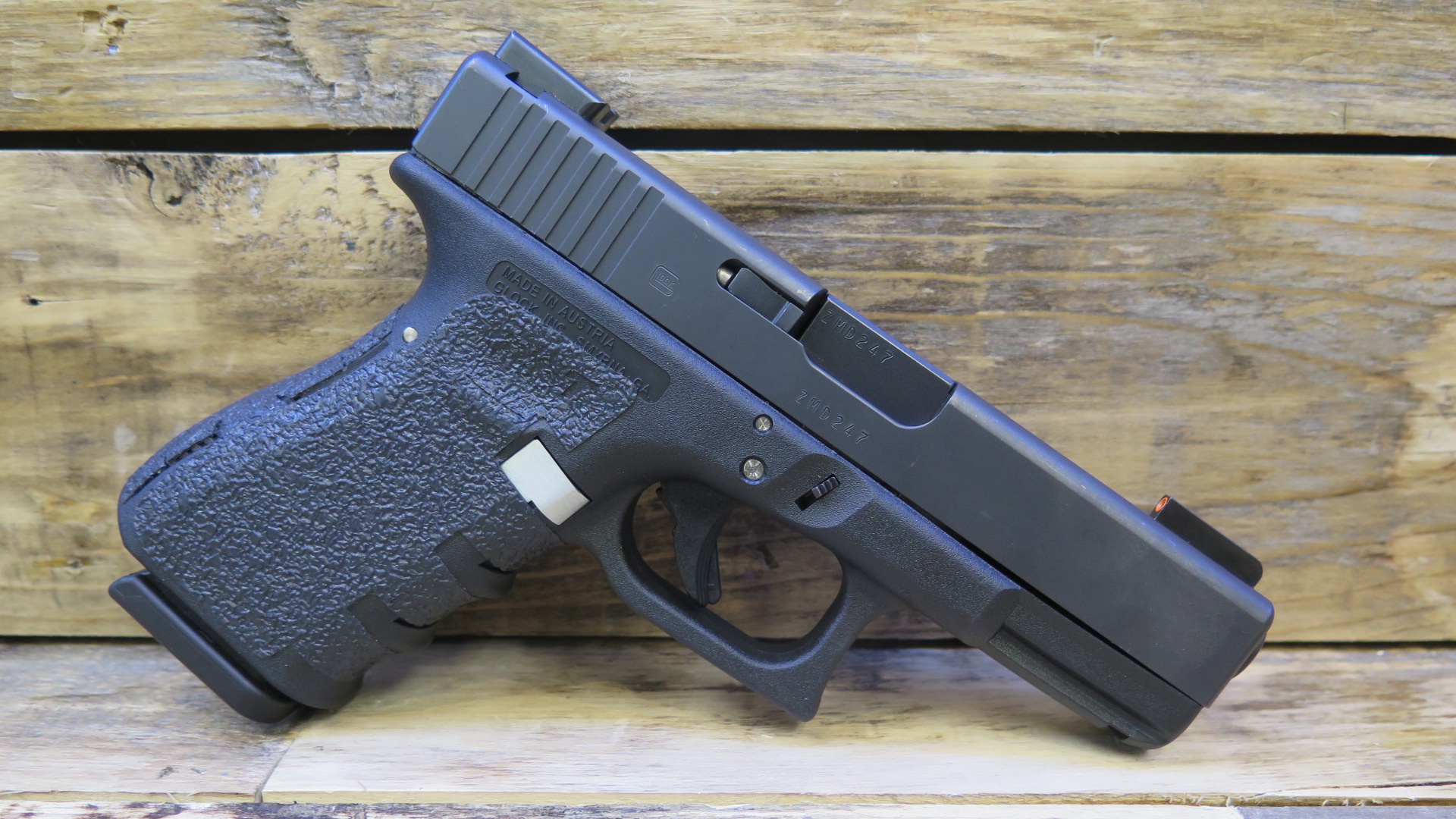 glock 40 compact with extended clip