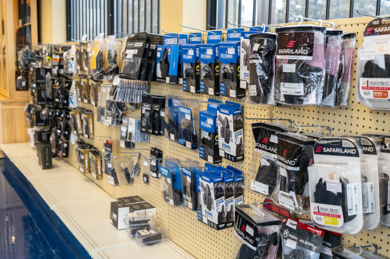 Arnzen Arms interior parts